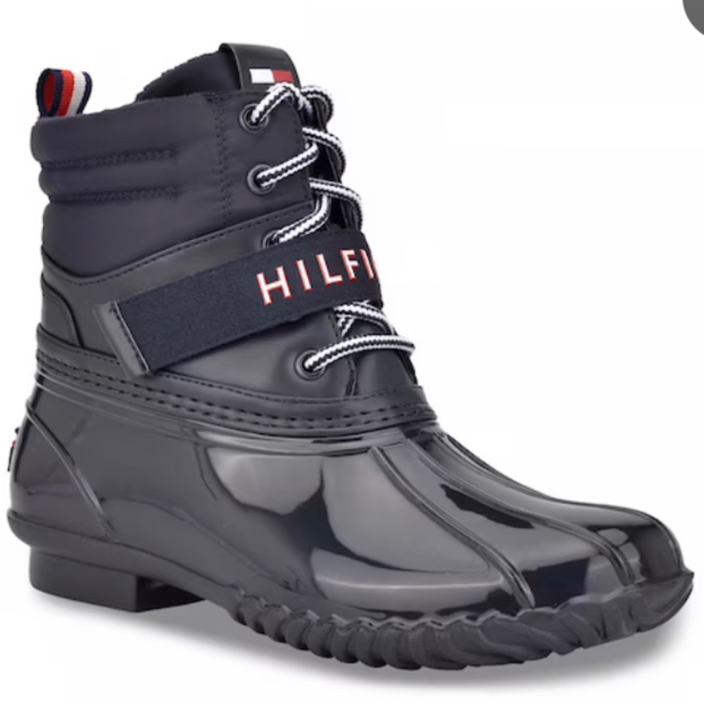 NWOT T Hilfiger Duck Boots (wmn 9)